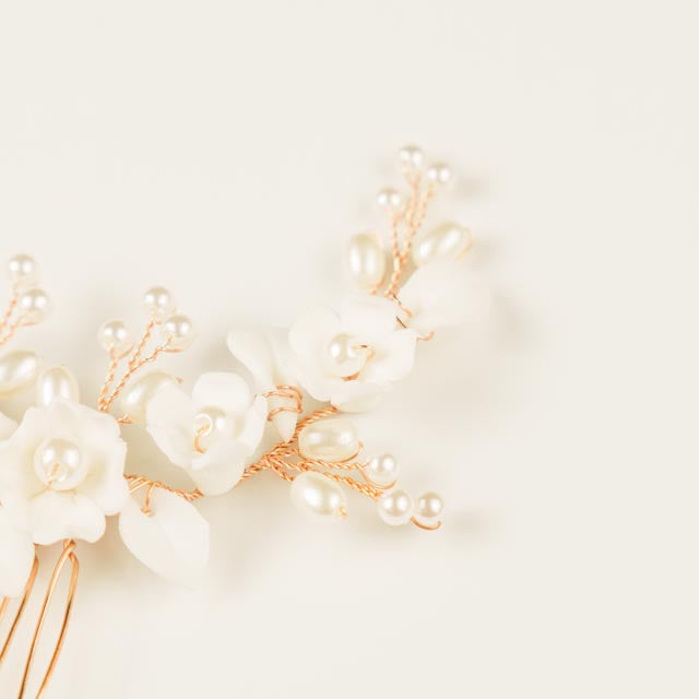 Ella Floral Ceramic Ivory Pearl Wedding Hair Comb in Gold photo 5