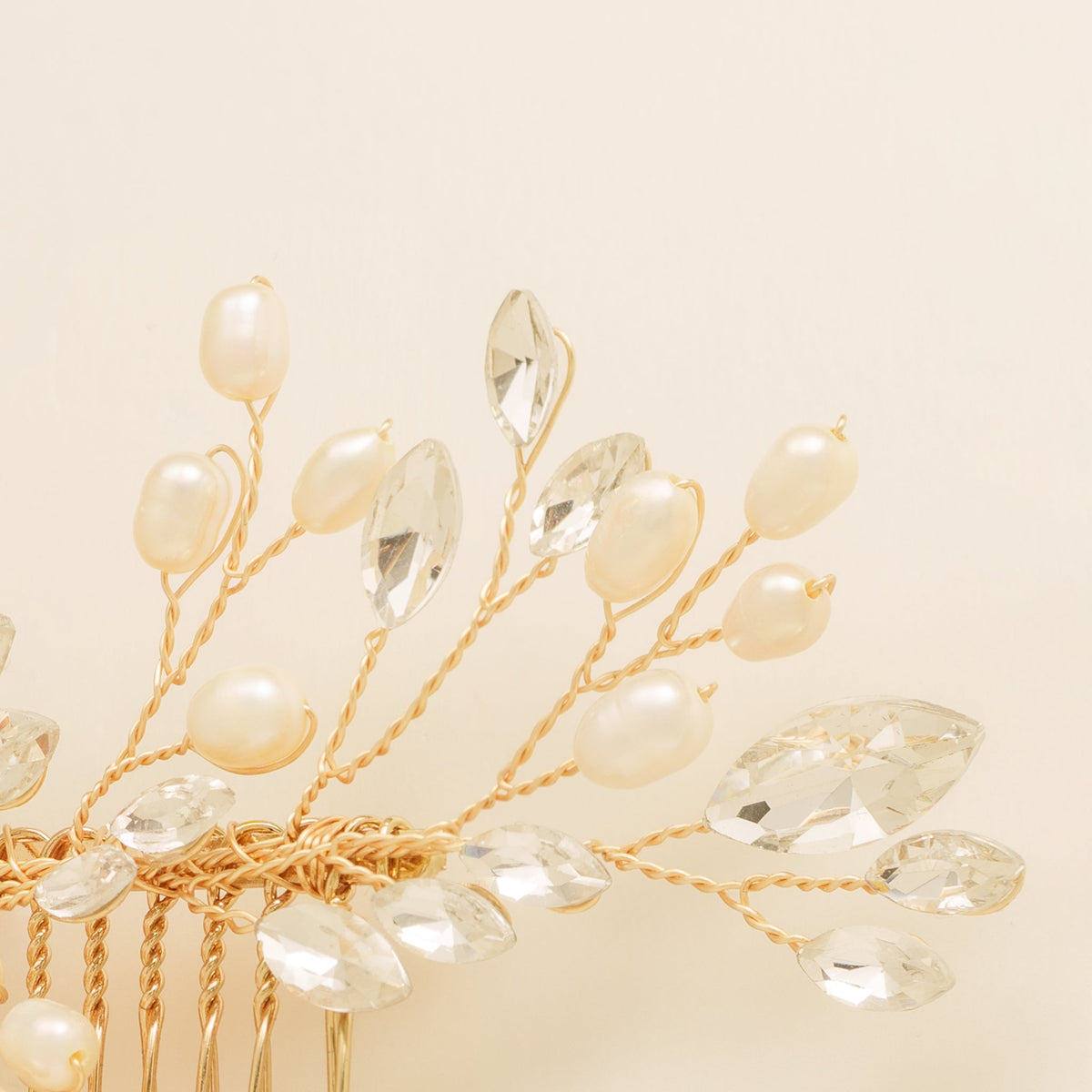 Sara Pearl and Crystal Wedding Hair Comb / Gold
