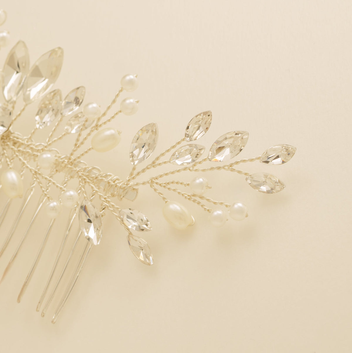 Sara Pearl and Crystal Wedding Hair Comb / Silver