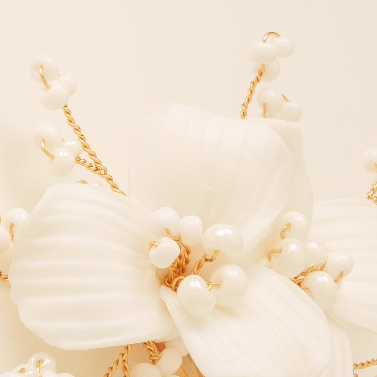 Daisy Floral Ceramic Wedding Hair Comb / Gold