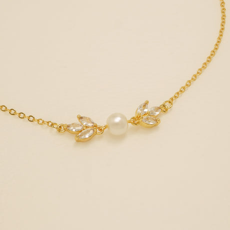 Amelia Crystal and Pearl Bracelet / Gold