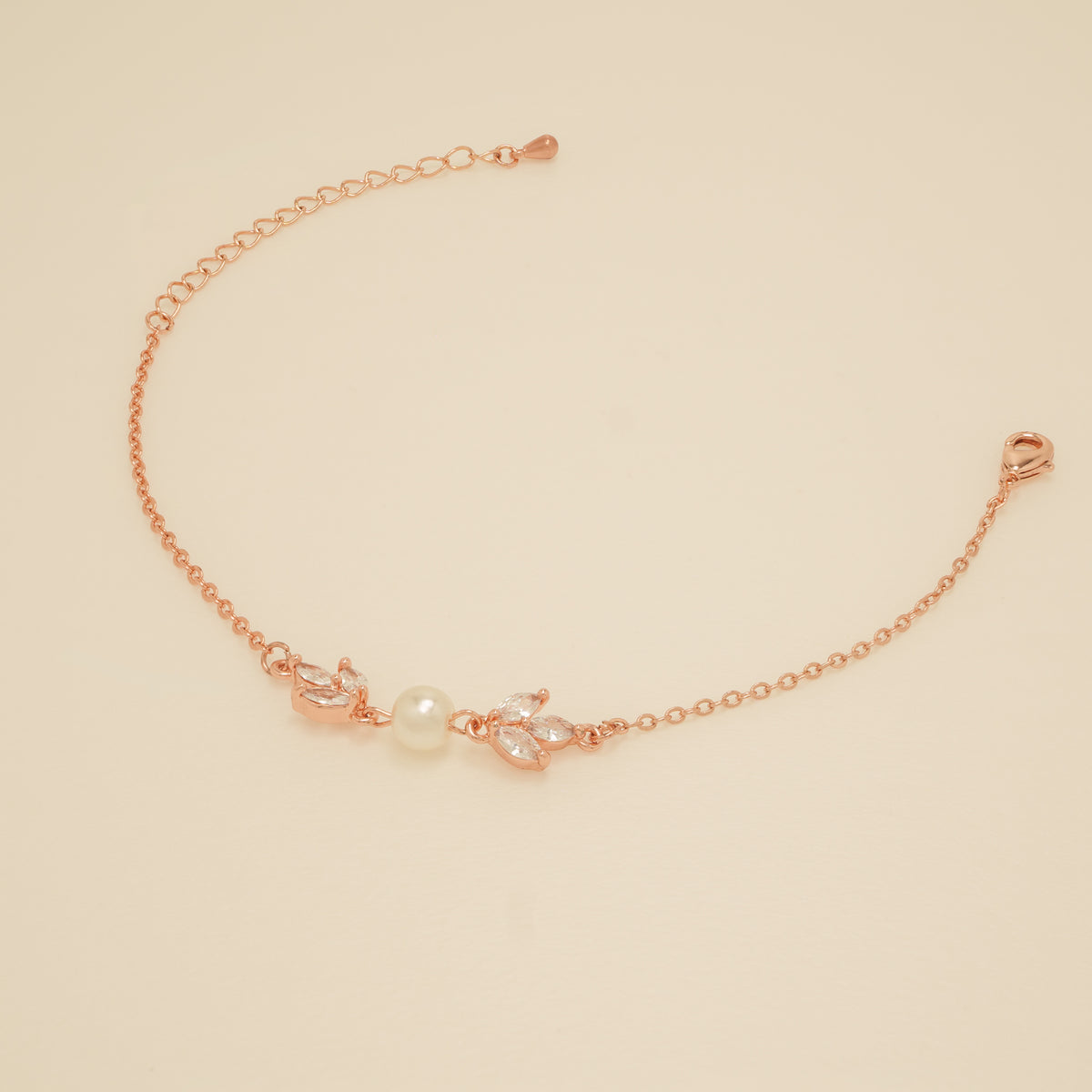 Amelia Crystal and Pearl Bracelet / Rose Gold
