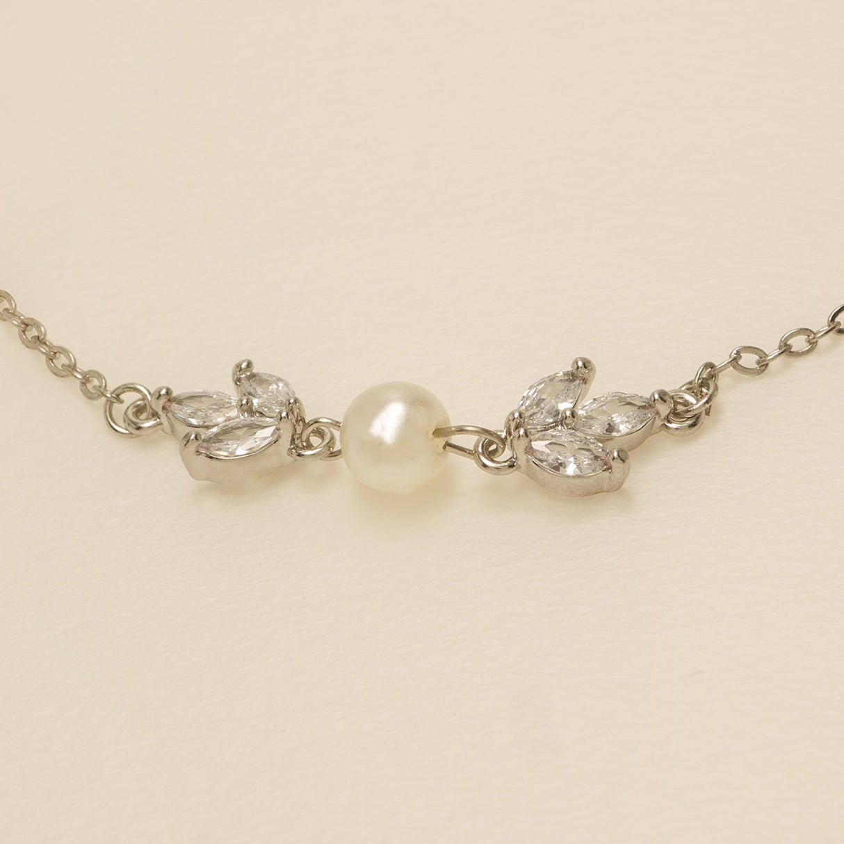 Amelia Crystal and Pearl Bracelet / Silver