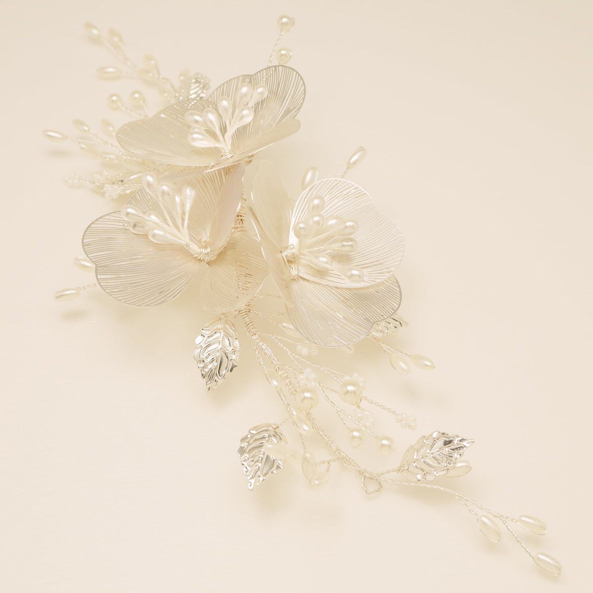 Camilla Flower Pearl Wedding Hair Vine / Silver