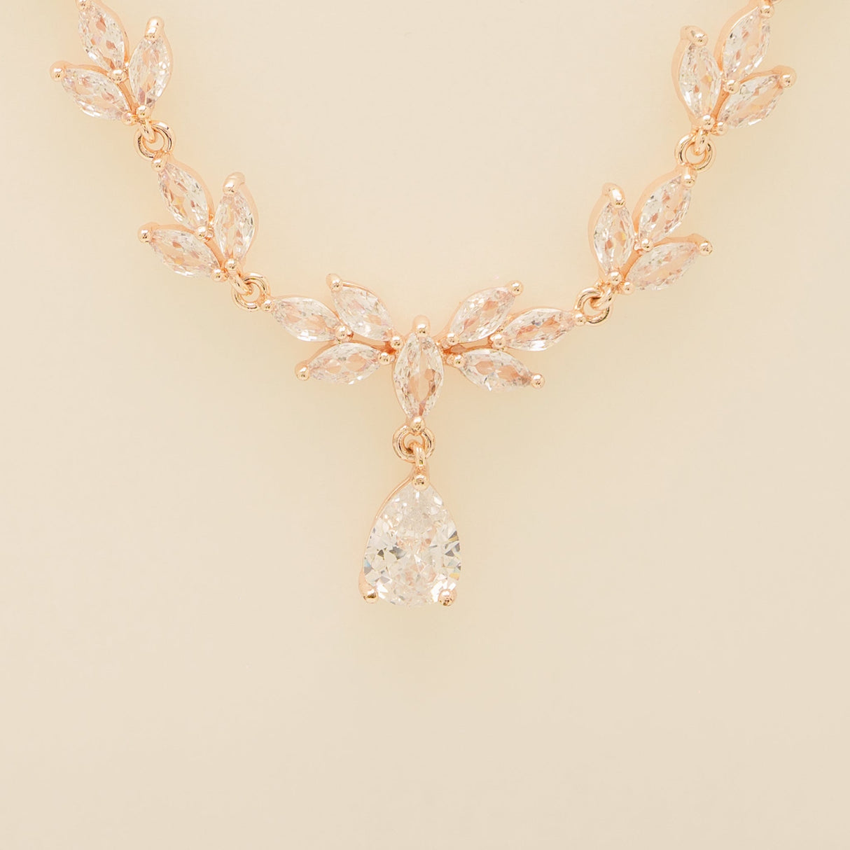 Belle Crystal Necklace / Rose Gold