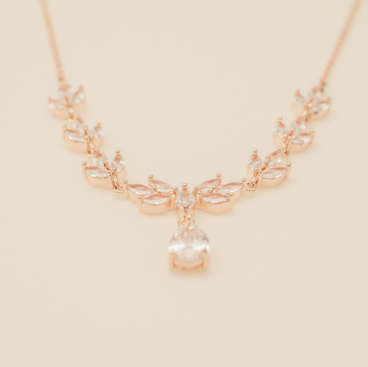 Belle Crystal Necklace / Rose Gold