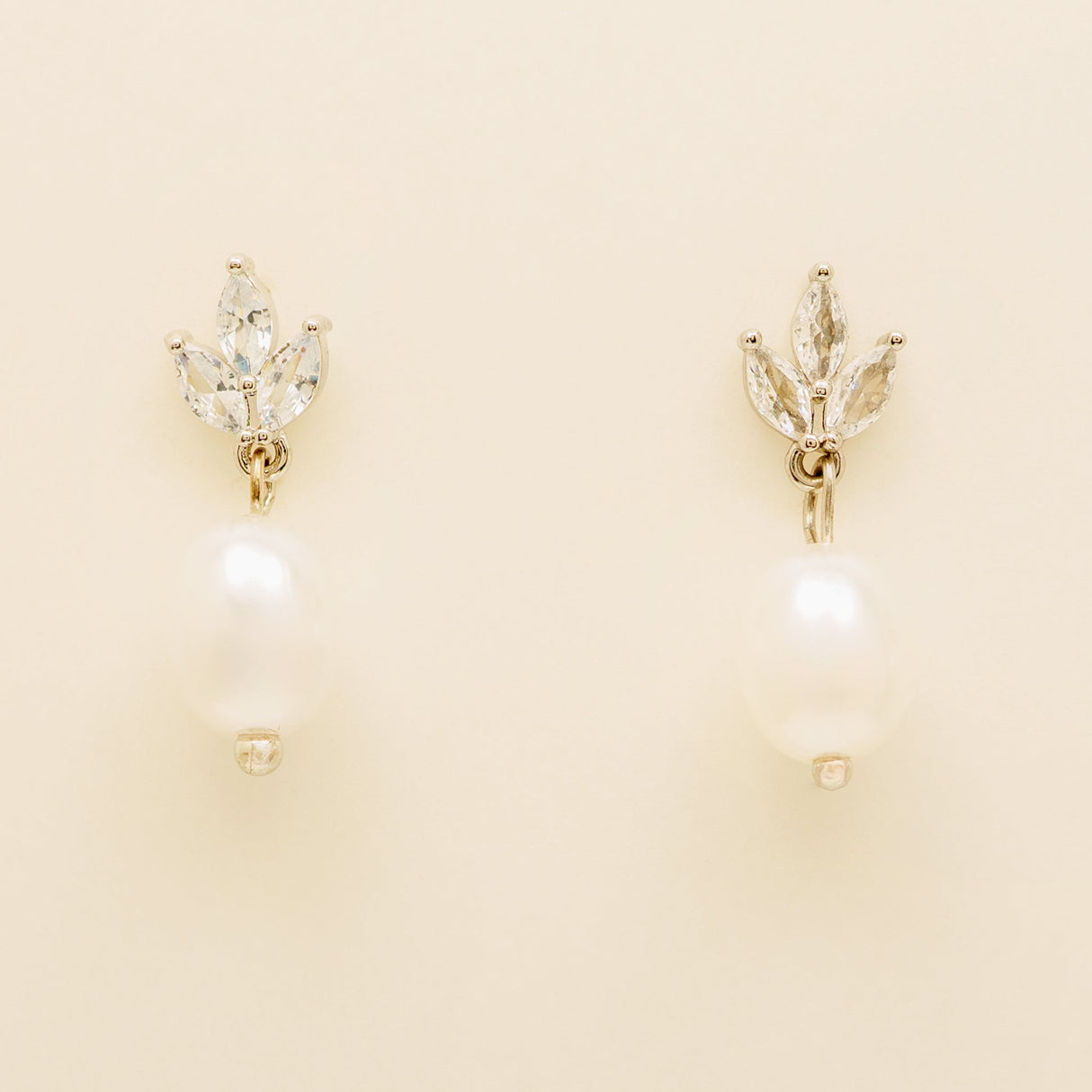 Coco Pearl and Crystal Drop Jewellery Set / Silver