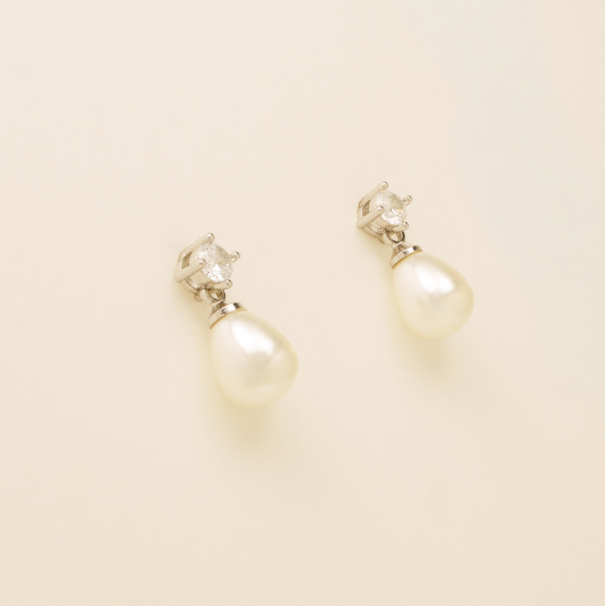 Eclipse Pearl and Crystal Bridal Earrings / Silver
