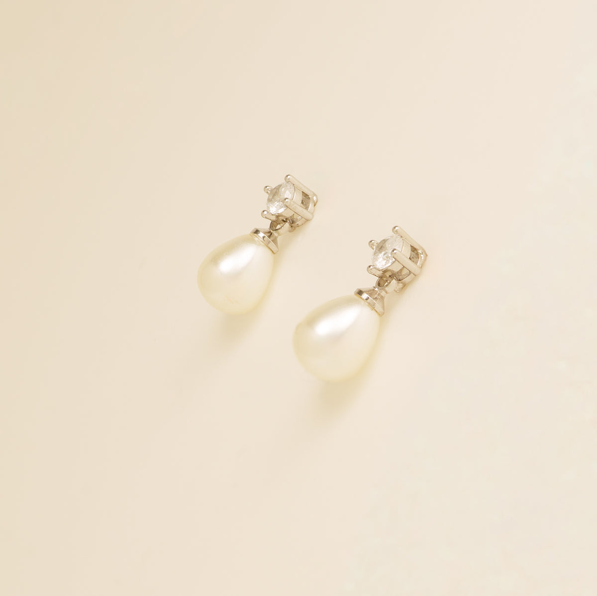 Eclipse Pearl and Crystal Bridal Earrings / Silver