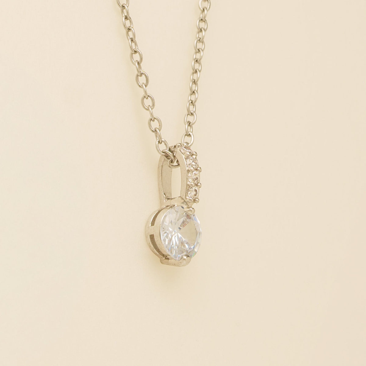 Elegant Wishes silver crystal wedding necklace with round crystal pendant