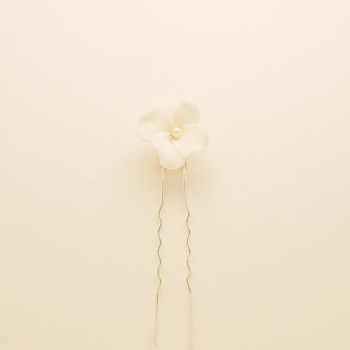 Fleur Ceramic Flower Pearl Wedding Hair Pins / Silver