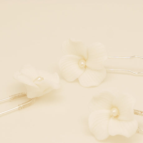 Fleur Ceramic Flower Pearl Wedding Hair Pins / Silver