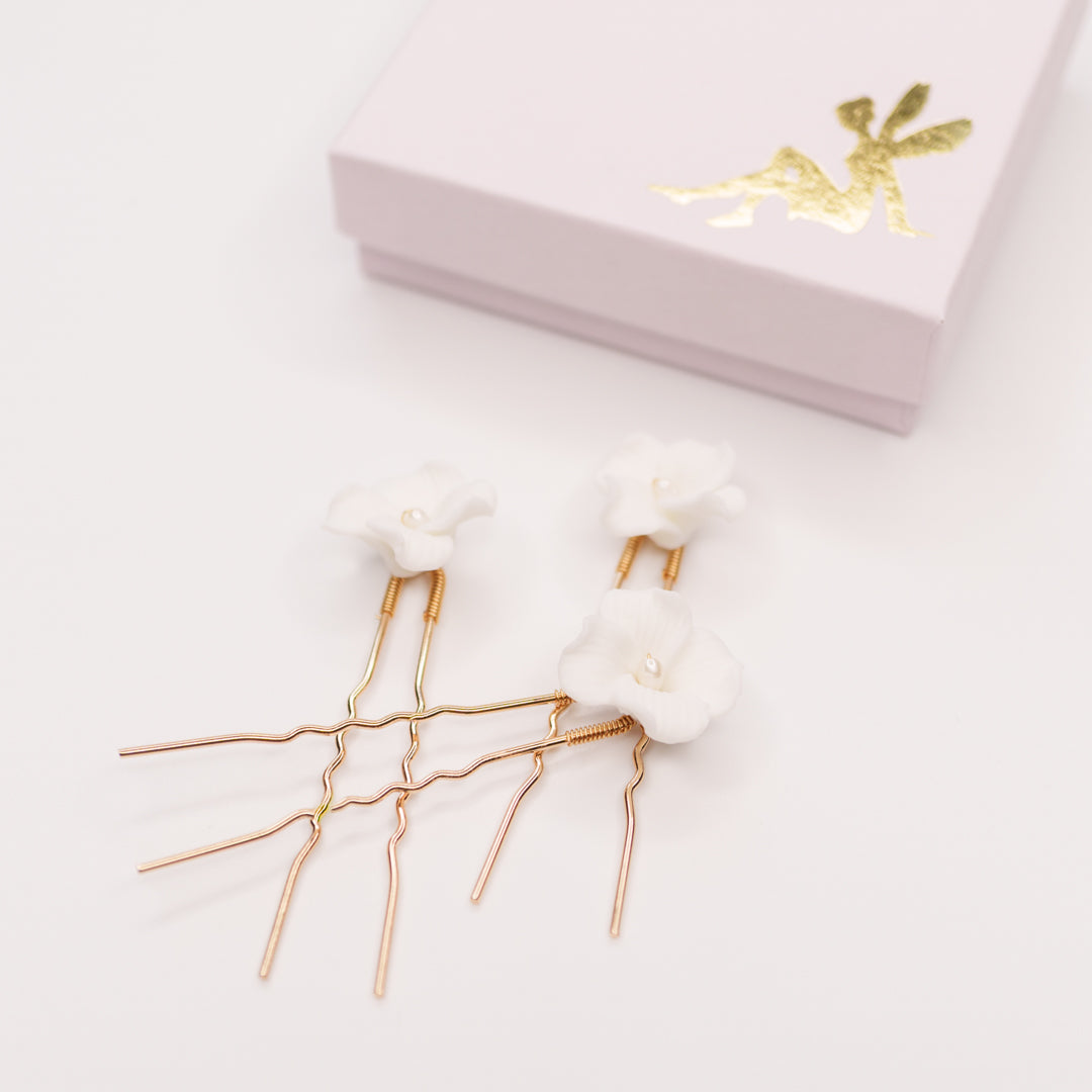 Fleur Ceramic Flower Pearl Wedding Hair Pins / Gold