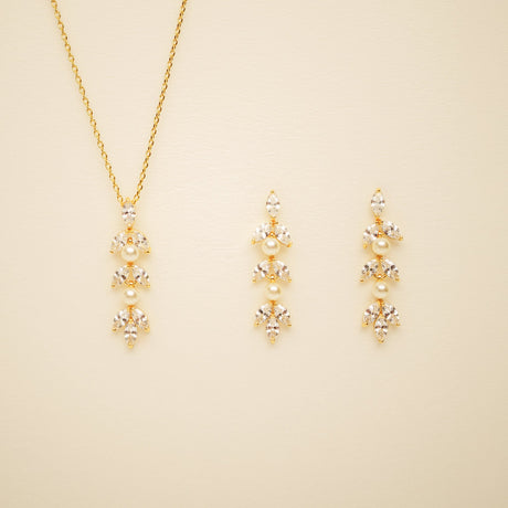 Fliss Pearl and Crystal Wedding Jewellery Set / Gold