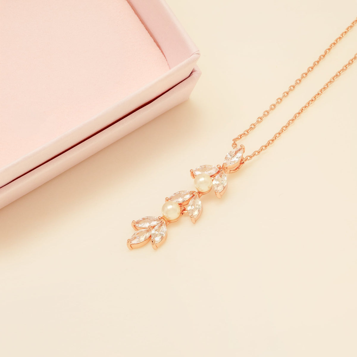 Fliss Pearl and Crystal Necklace / Rose Gold