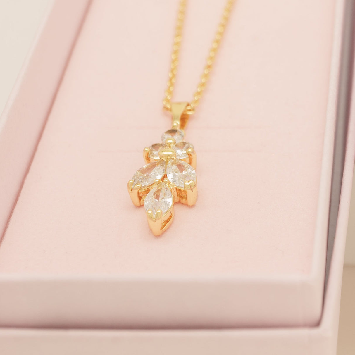 Lily Crystal Bridal Jewellery Set / Gold