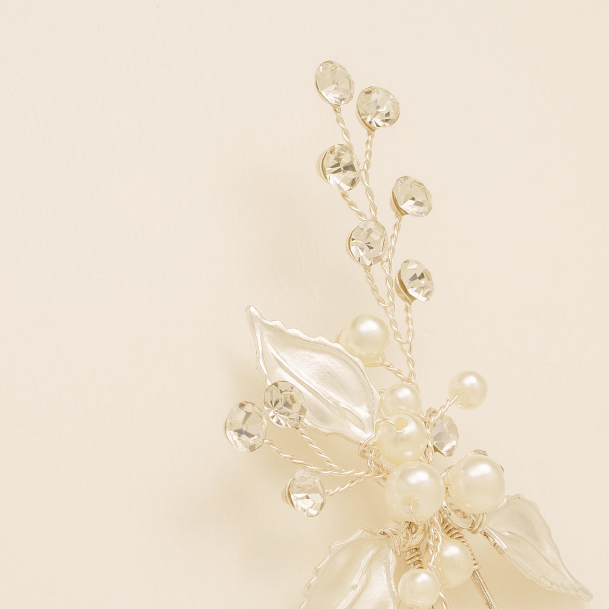 Millie Crystal and Pearl Wedding Hair Pin / Leaves / Silver