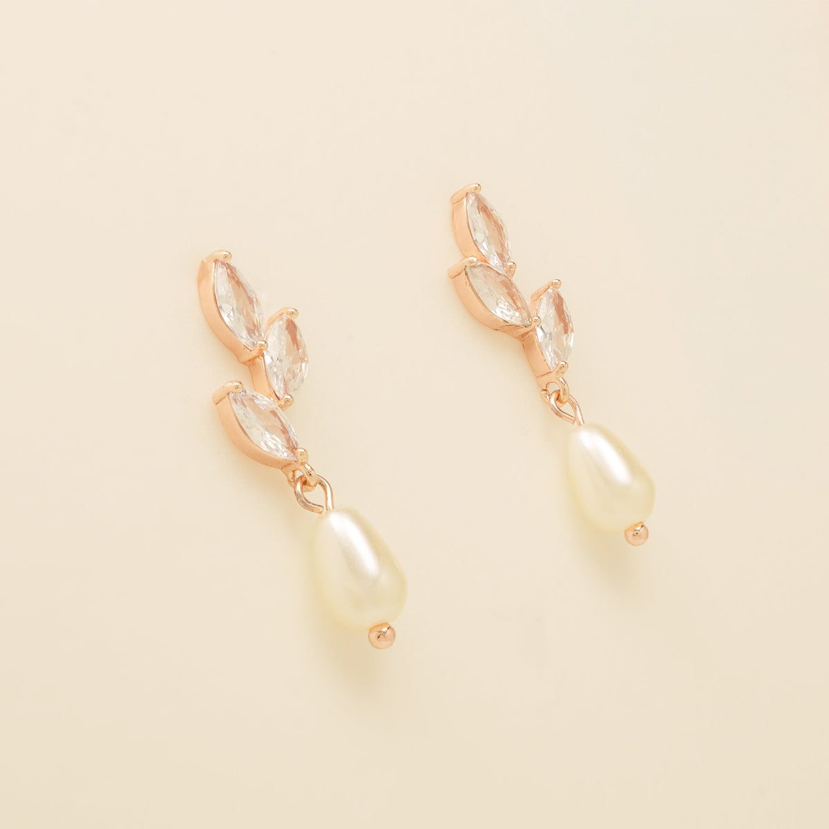 Olivia Pearl and Crystal Earrings / Rose Gold