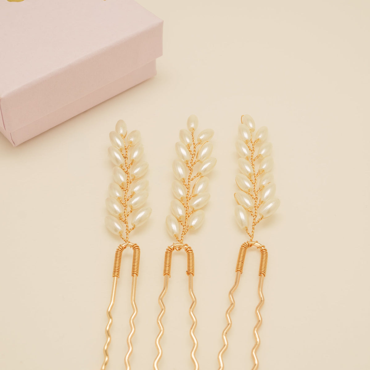 Pampas Style Pearl Sprigs Wedding Hair Pins / Gold
