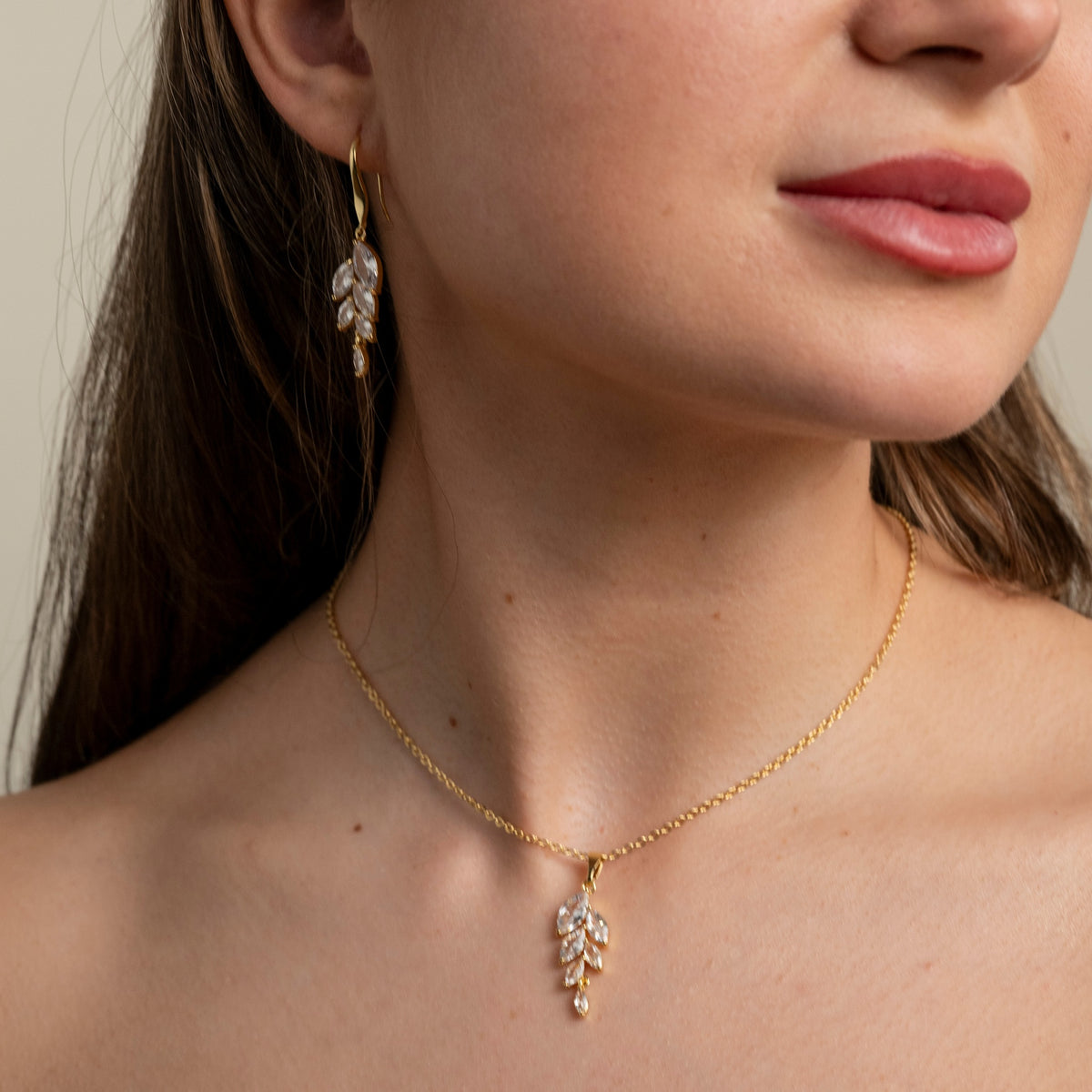 Fearne Crystal Wedding Necklace / Gold