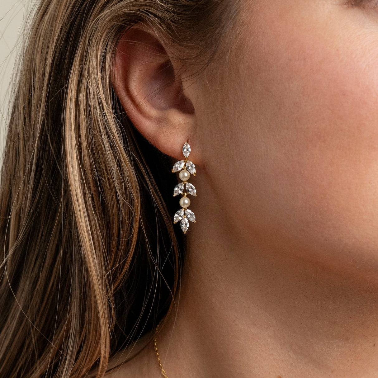 Wedding Fairy Fliss Gold Earring 2