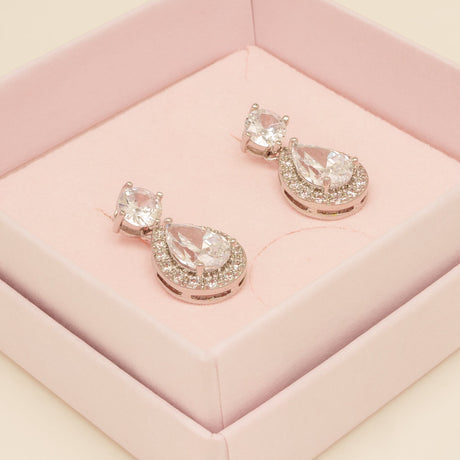 Bridesmaids and Gifting