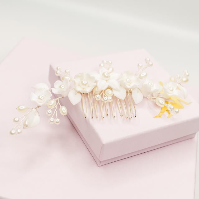Ella Floral Ceramic Ivory Pearl Wedding Hair Comb in Silver photo 5