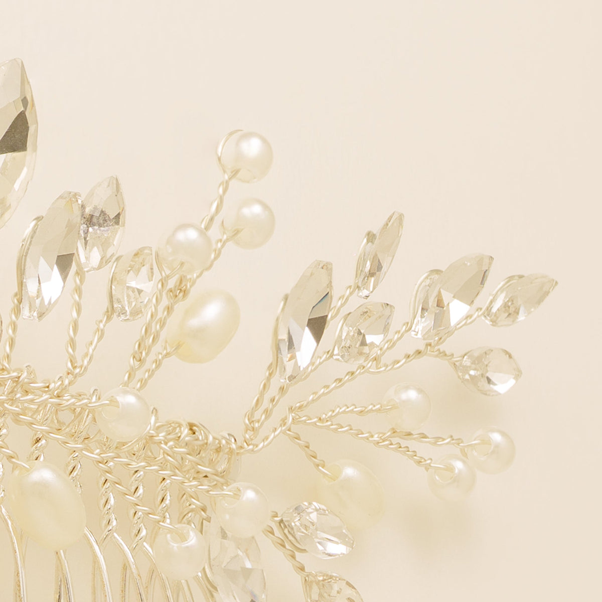 Sara Pearl and Crystal Wedding Hair Comb / Silver