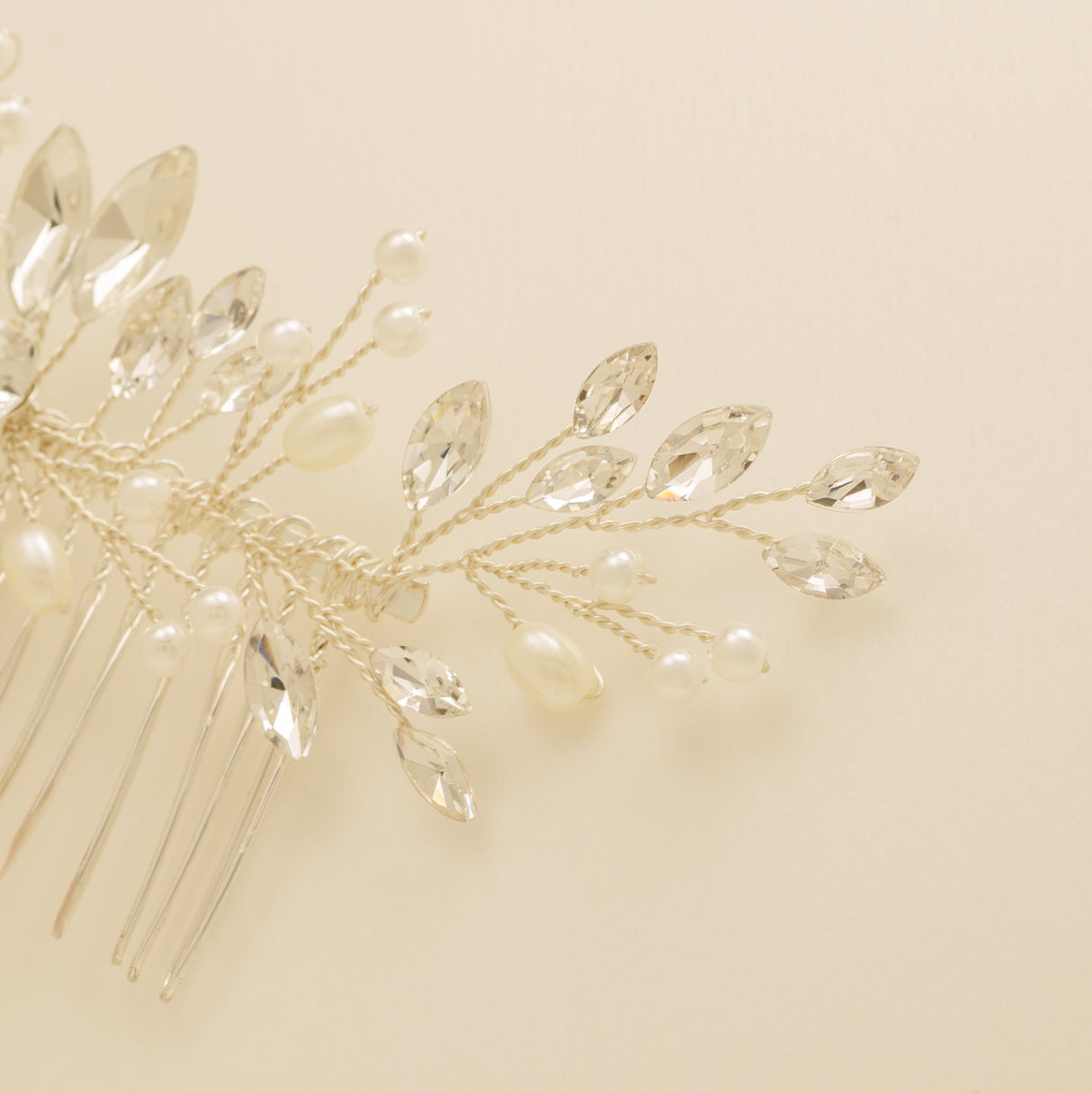 Sara Pearl and Crystal Wedding Hair Comb / Silver