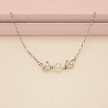Amelia Crystal and Pearl Bracelet / Silver