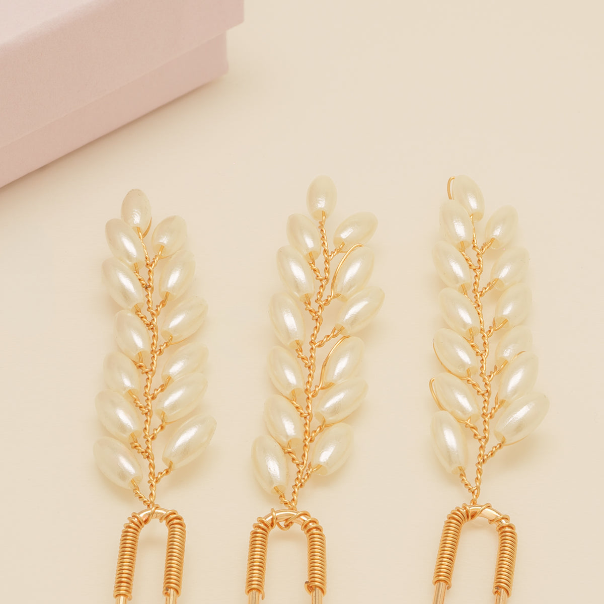 Pampas Style Pearl Sprigs Wedding Hair Pins / Gold