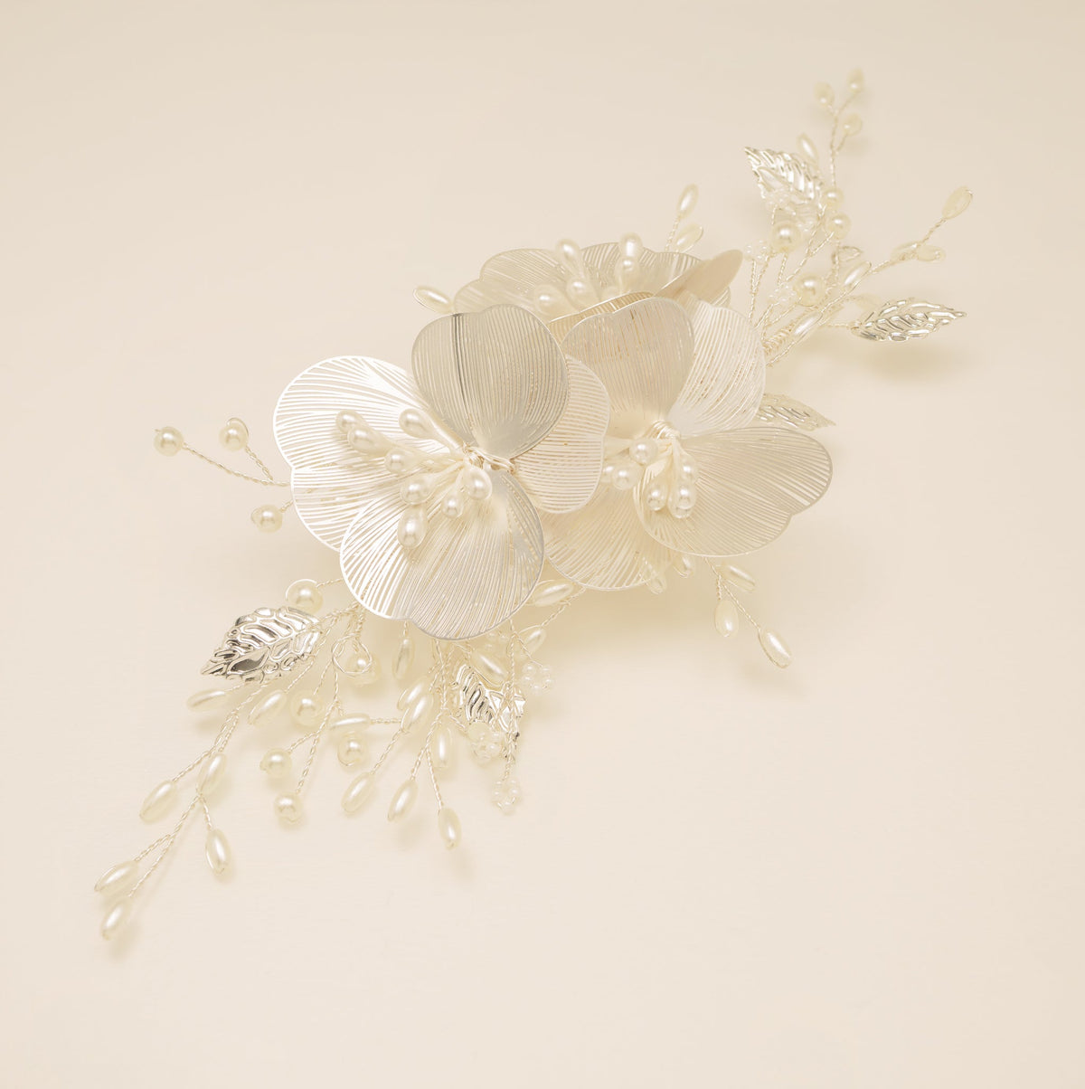 Camilla Flower Pearl Wedding Hair Vine / Silver