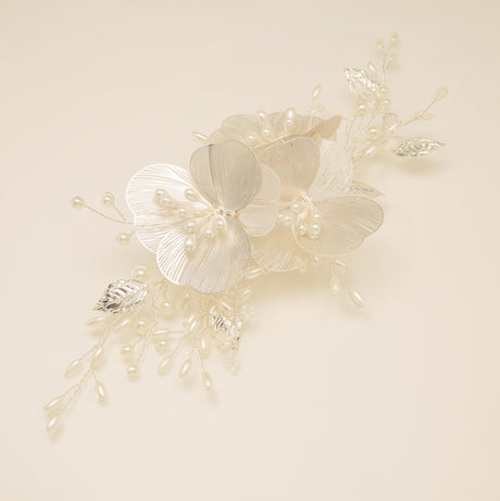 Camilla Flower Pearl Wedding Hair Vine / Silver