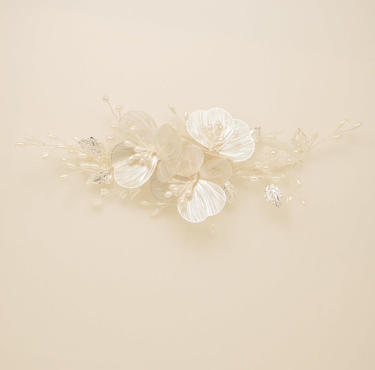 Camilla Flower Pearl Wedding Hair Vine / Silver