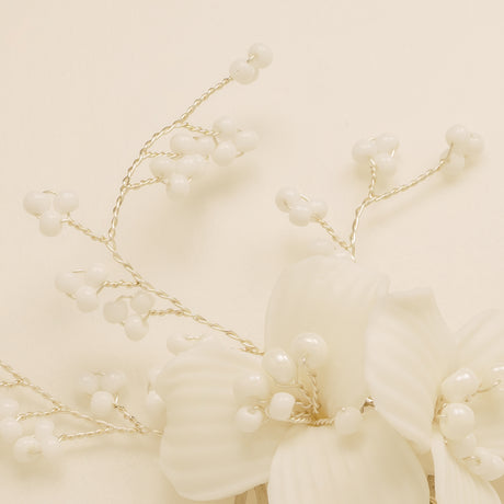 Daisy Floral Ceramic Wedding Hair Comb / Silver