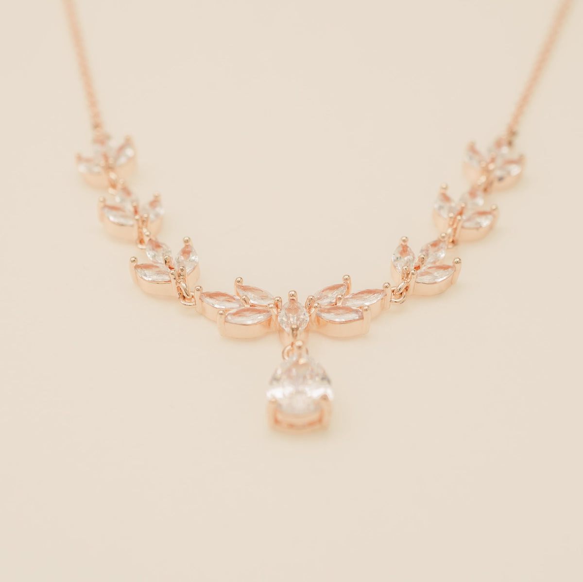 Belle Crystal Necklace / Rose Gold