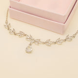 Belle Crystal Necklace / Silver