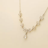 Belle Crystal Necklace / Silver