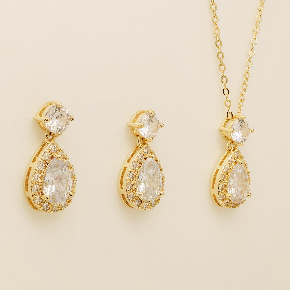 Club Classic Crystal Wedding Jewellery Set in Gold photo 6