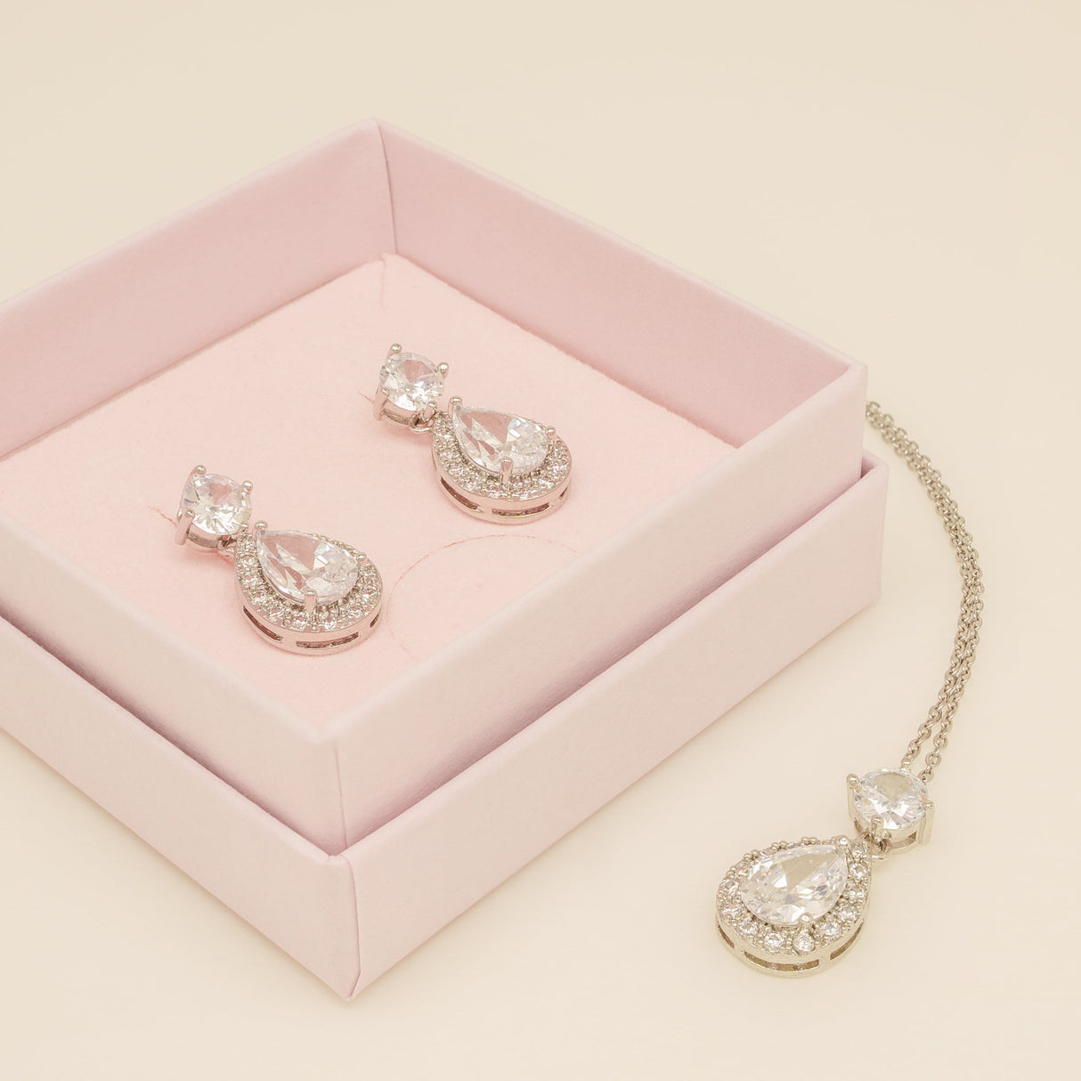 Club Classic Crystal Wedding Jewellery Set in Silver