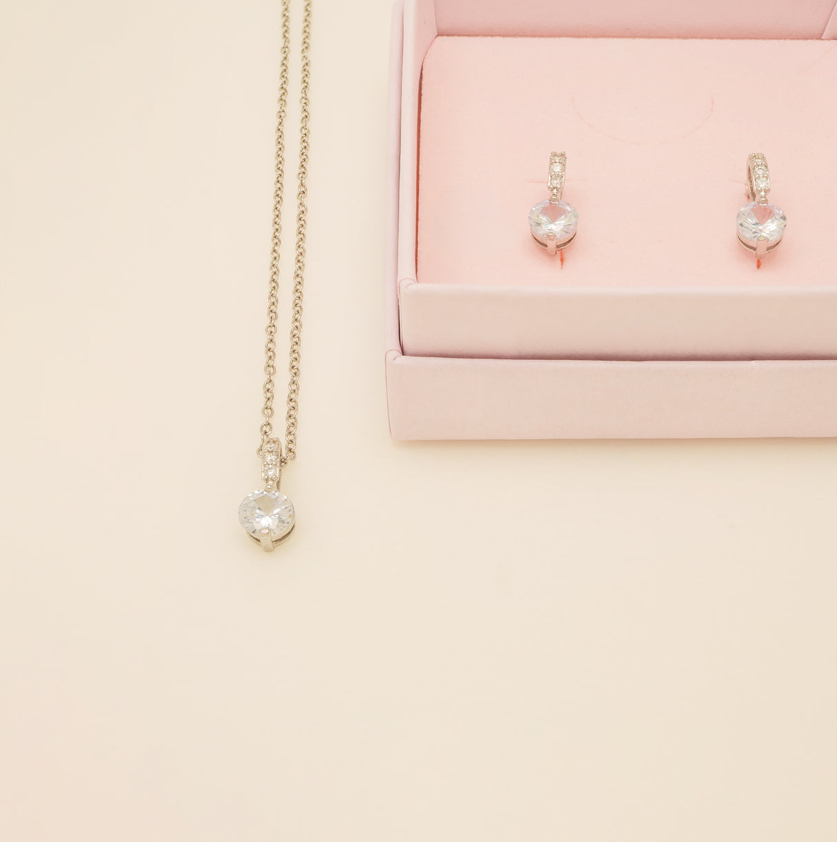 Elegant Wishes Crystal Wedding Jewellery Set / Silver