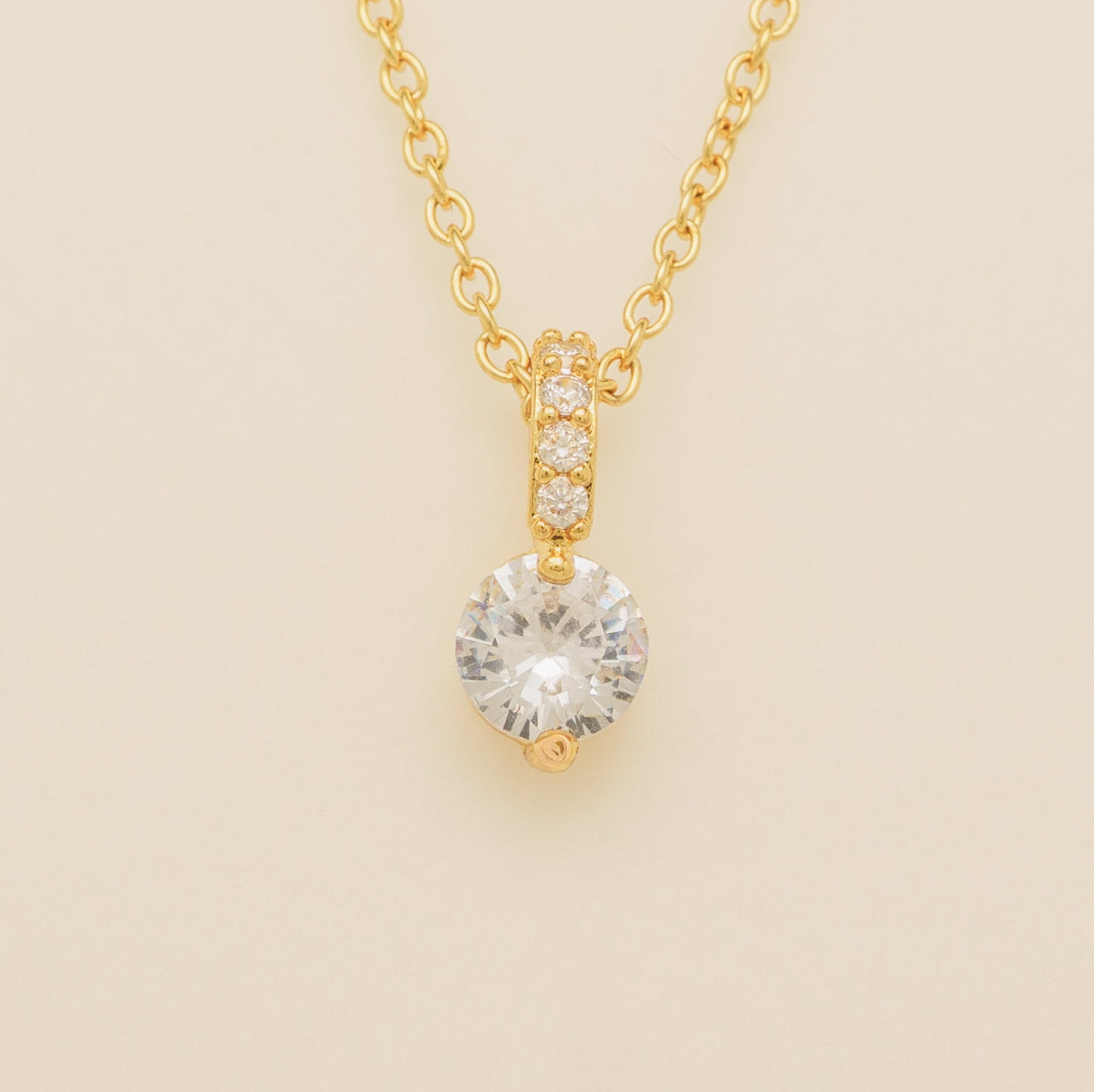 Elegant Wishes gold crystal wedding necklace with round crystal pendant