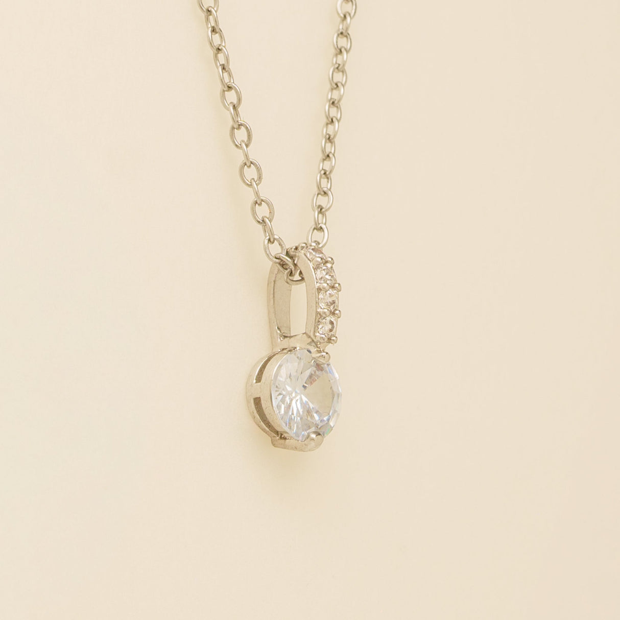 Elegant Wishes silver crystal wedding necklace with round crystal pendant