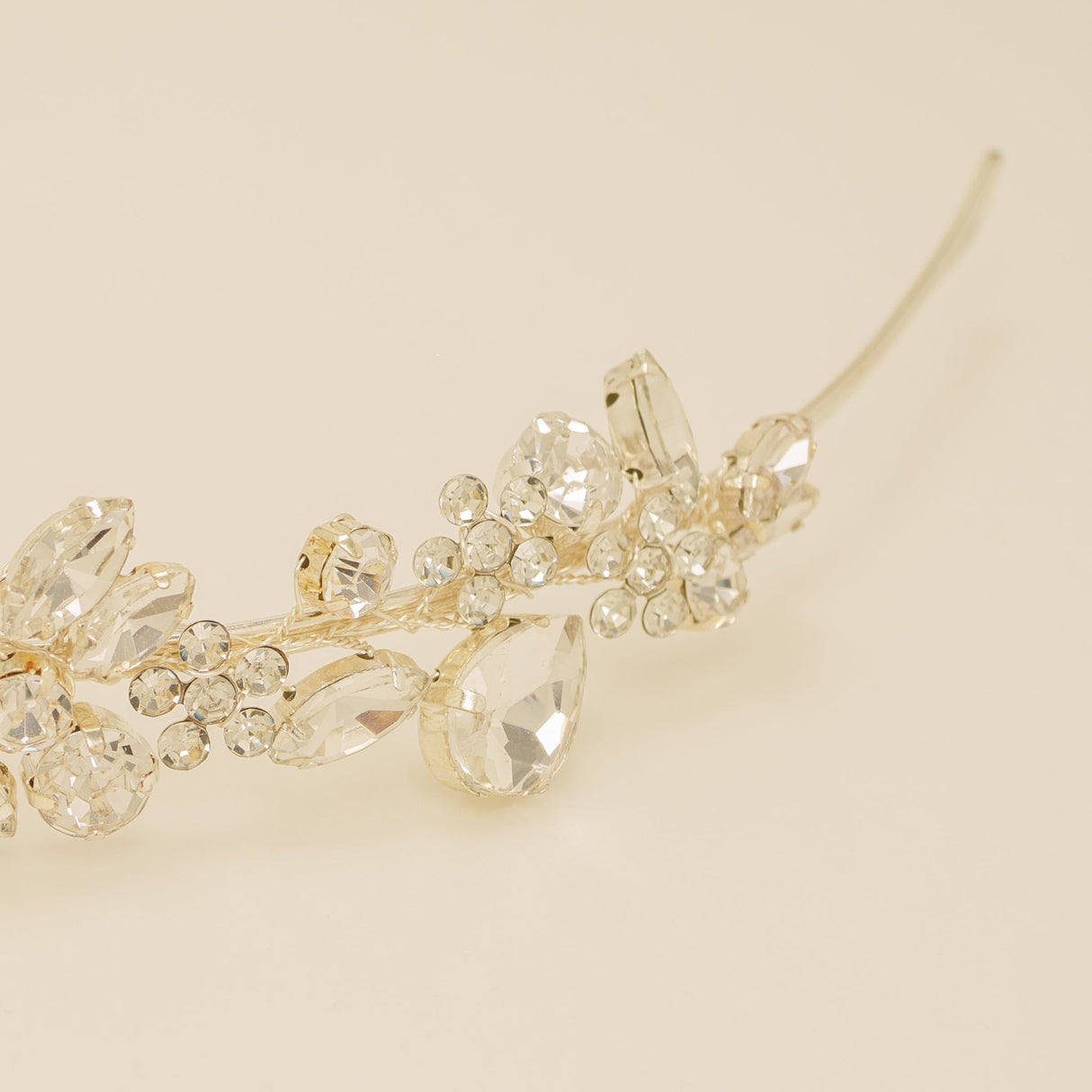 Fashionista Belle Crystal Bridal Headband in Silver photo 4