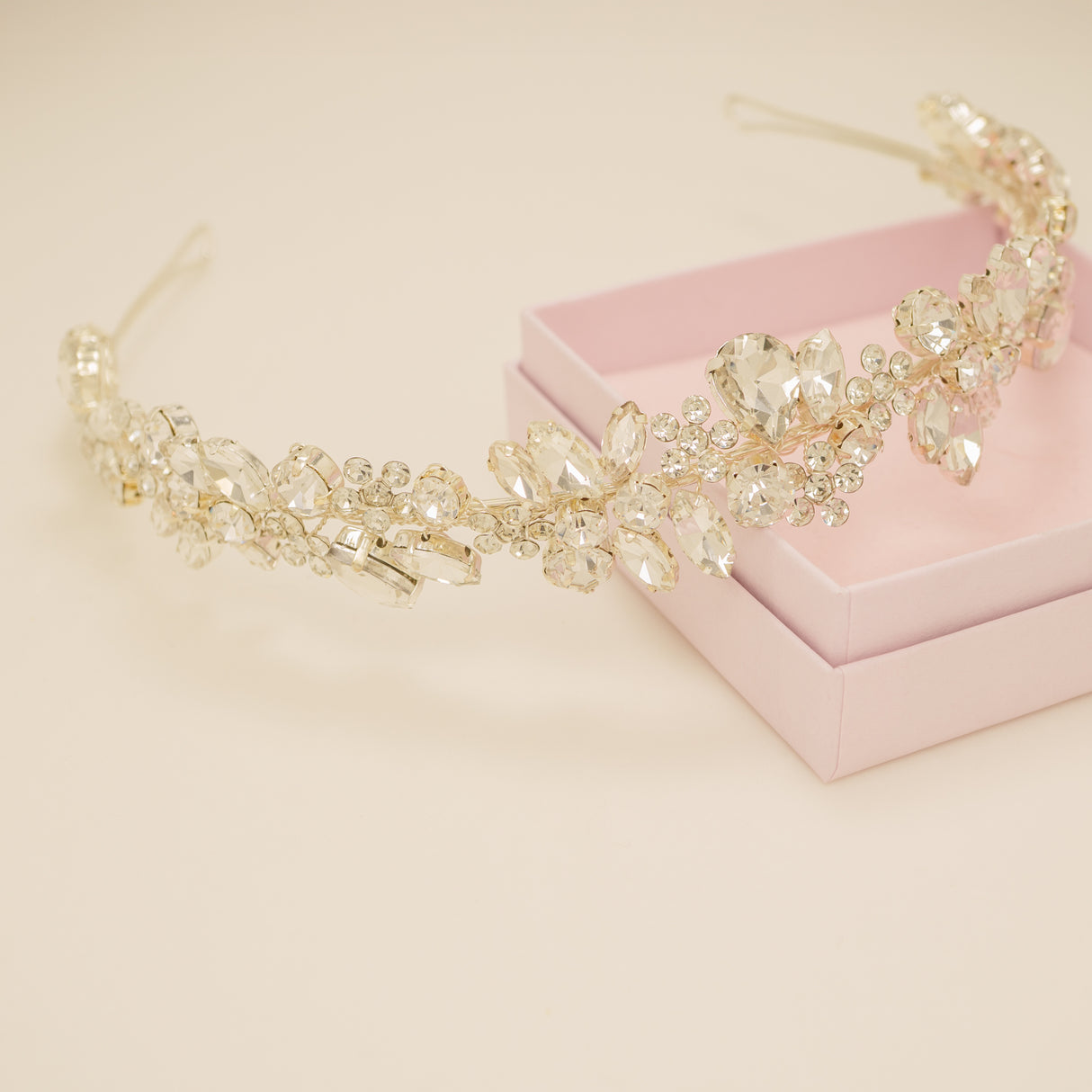 Fashionista Belle Crystal Bridal Headband in Silver