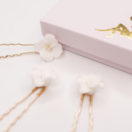 Fleur Ceramic Flower Pearl Wedding Hair Pins / Gold