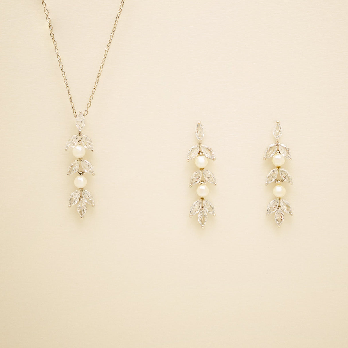 Fliss Pearl and Crystal Wedding Jewellery Set / Silver