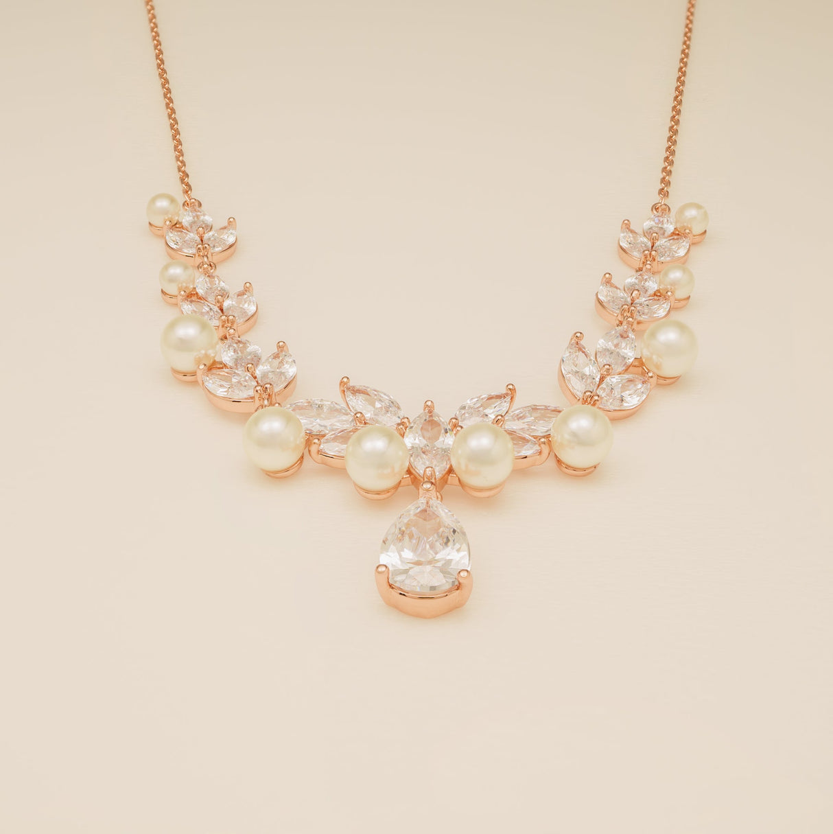 Lucia Pearl and Crystal Necklace / Rose Gold
