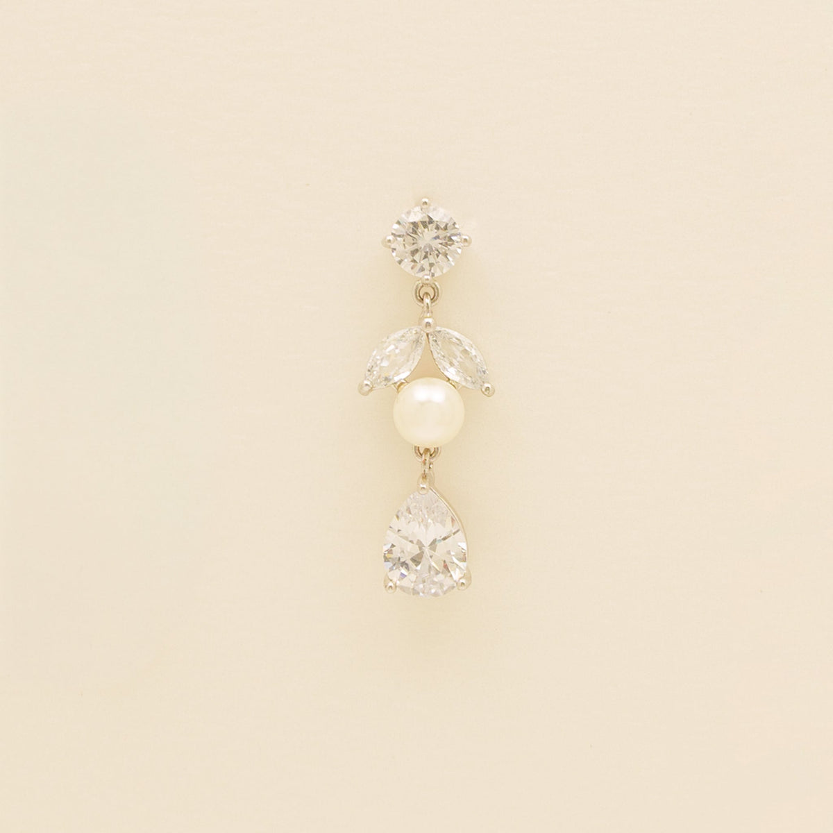 Lucia Pearl and Crystal Earrings / Silver