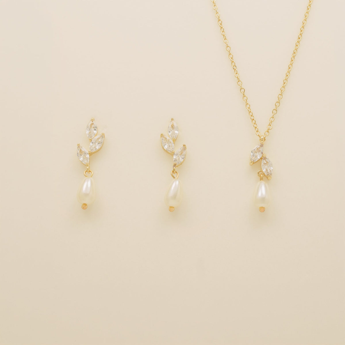 Olivia Pearl and Crystal Wedding Jewellery Set / Gold